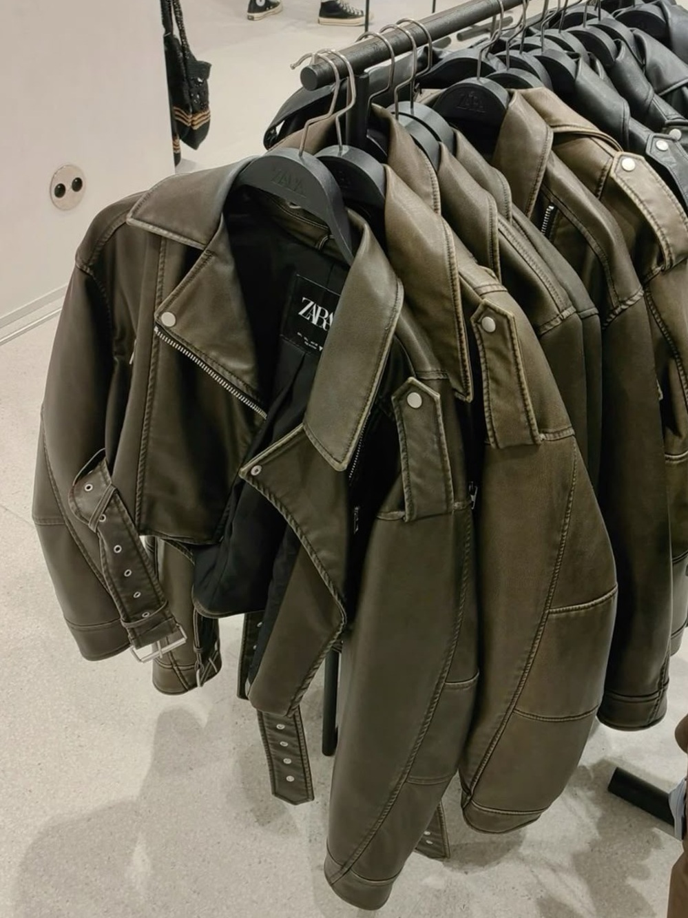 Zara Olive Green Faux Leather Cropped Biker Jacket Size: S - Picture 3 of 4